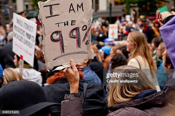 estou a 99% - occupy imagens e fotografias de stock