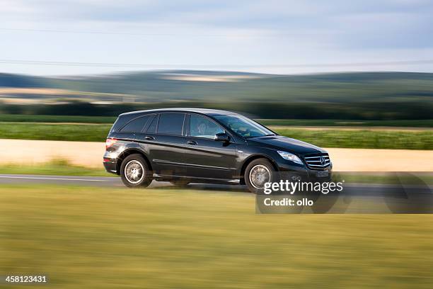 Mer R Class Mercedes Benz R Class Photos and Premium High Res Pictures - Getty Images