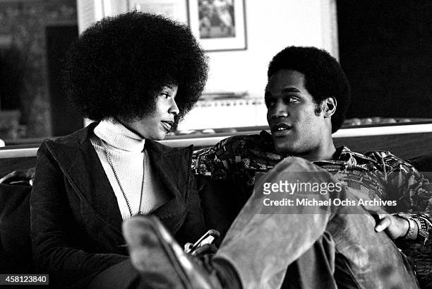 Star O.J. Simspson poses for a portrait at home with his wife Marguerite Simpson while at home on January 8, 1973 in Los Angeles, California.