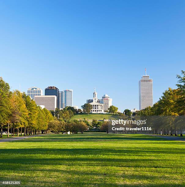 tennessee state capital building in nashville - nashville park stock pictures, royalty-free photos & images