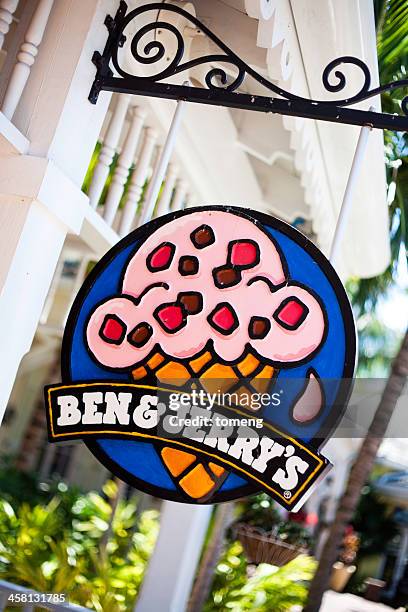 BEN & JERRY'S ベン&ジェリーズ 正規店舗 大型 ネオンサイン看板 74 Ben And Jerrys Sign Stock Photos, High-Res Pictures, and Images
