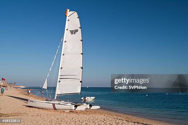 catamaran. - aaaaaaaa stockfoto's en -beelden