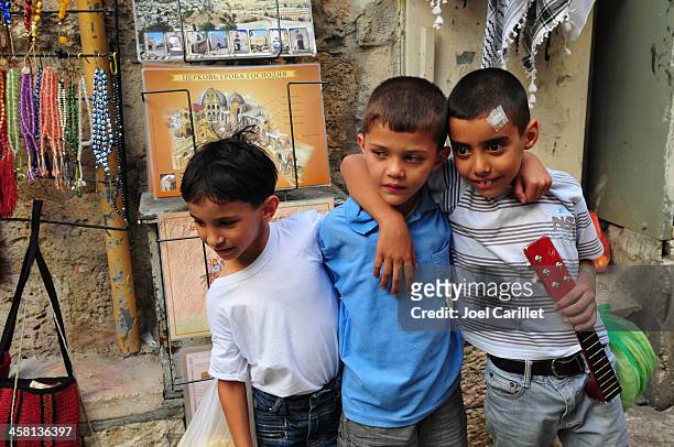 palestinian boys in jerusalem - palestina bildbanksfoton och bilder
