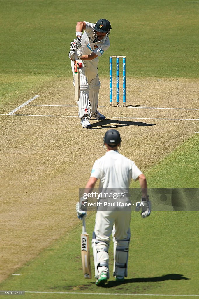 WA v TAS - Sheffield Shield - Day 1