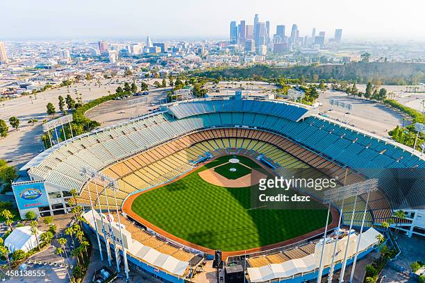 dodger stadium and los angeles skyline cityscape panorama aerial - empty stadium stockfoto's en -beelden