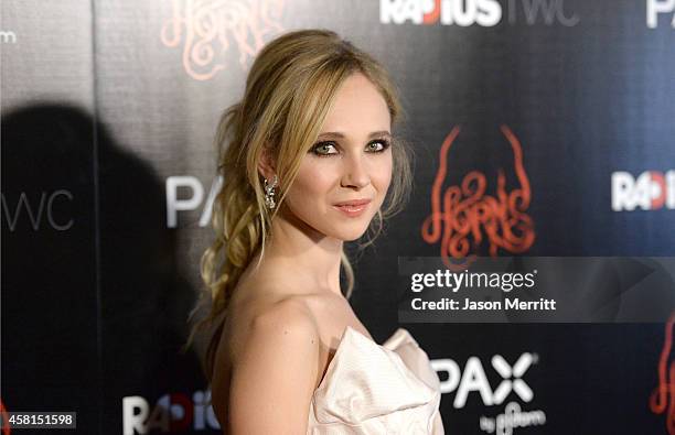 Actress Juno Temple arrives at the Los Angeles premiere of RADiUS-TWC's 'Horns' at ArcLight Hollywood on October 30, 2014 in Hollywood, California.