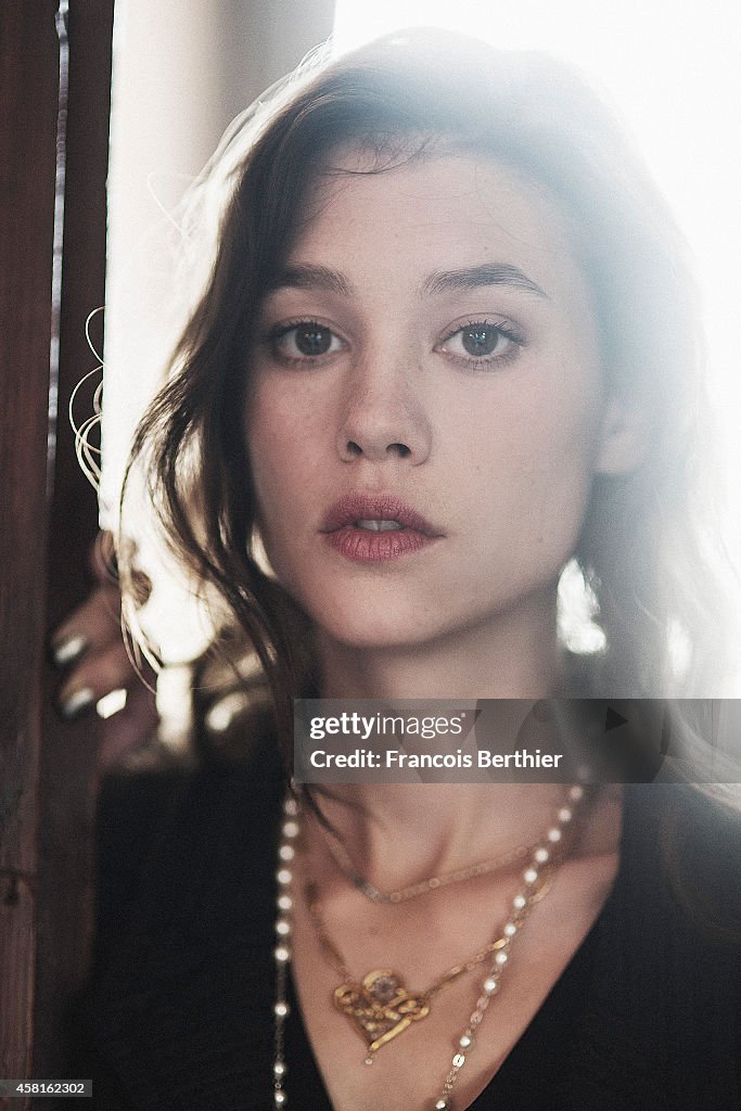 Astrid Berges Frisbey, Self Assignment, September 2014