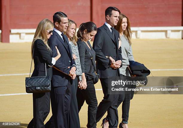 Manolo Manzanares, Ana Manzanares, Yeyes Manzanares, Jose Maria Manzanares and Rocio Escalona follow the coffin of the bullfigher Jose Maria...