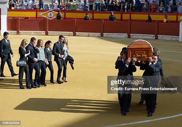 Rocio Escalona, Jose Maria Manzanares, Yeyes Manzanares, Ana Manzanares and Manolo Manzanares follow the coffin of the bullfigher Jose Maria...