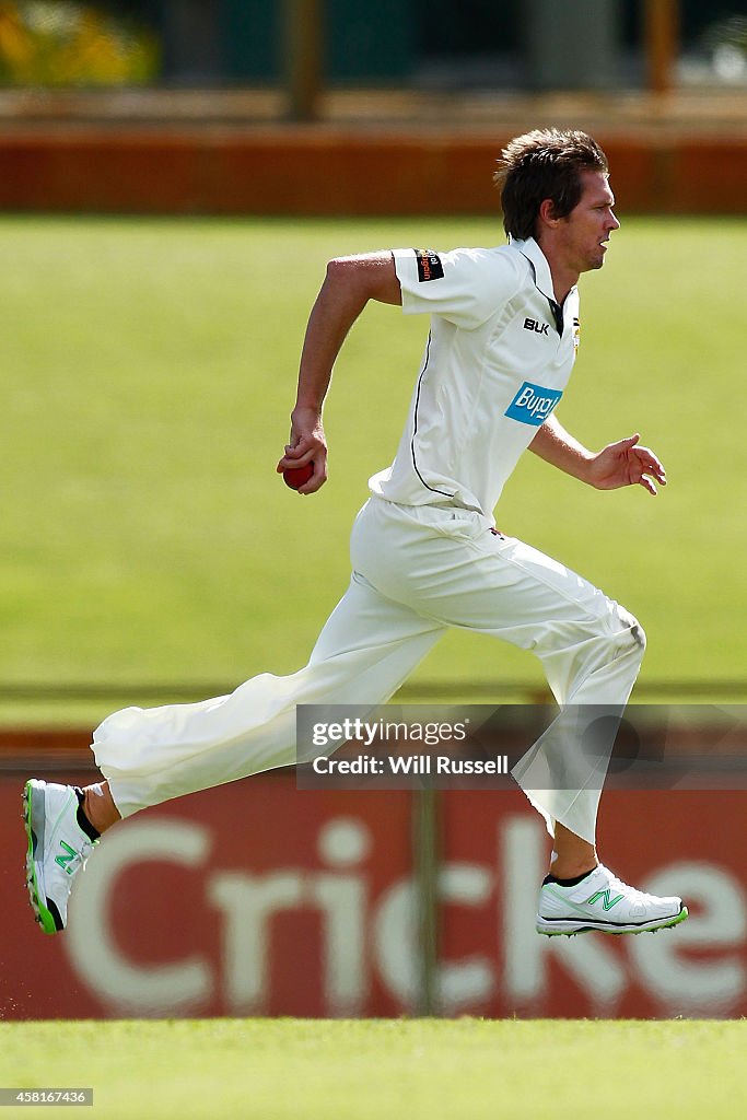 WA v TAS - Sheffield Shield - Day 1