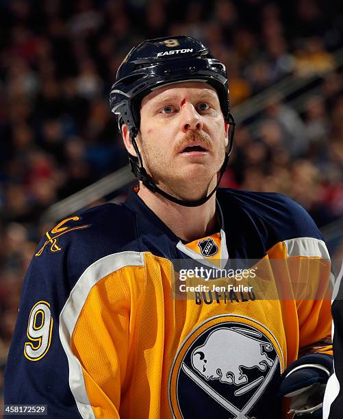 Steve Ott of the Buffalo Sabres skates against the Montreal Canadiens at First Niagara Center on November 27, 2013 in Buffalo, New York.