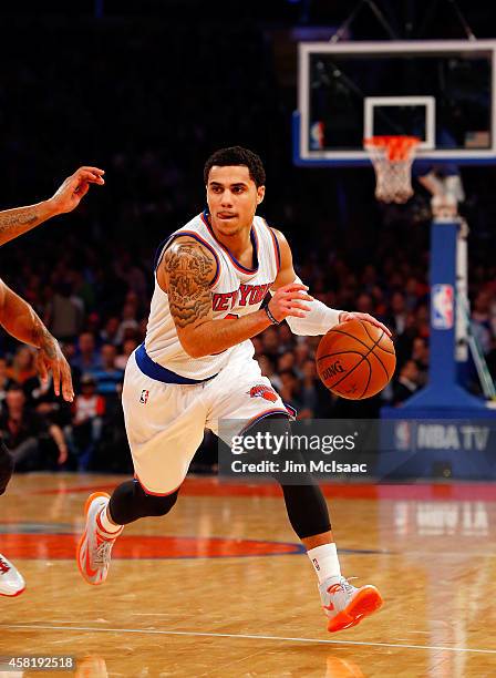 Shane Larkin of the New York Knicks in action against the Chicago Bulls at Madison Square Garden on October 29, 2014 in New York City. The Bulls...