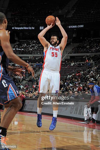 Josh Harrellson of the Detroit Pistons shoots the ball against the Charlotte Bobcats on December 20, 2013 at The Palace of Auburn Hills in Auburn...