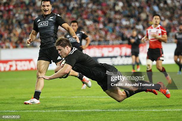 Sean Polwart of Maori All Blacks dives over for a try during the international friendly match between Maori All Blacks and Japan at the Noevir...