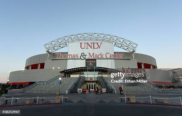 Thomas And Mack Center Center Photos and Premium High Res Pictures