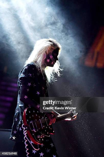 Musician Alison Mosshart of The Kills performs at the Forum on October 31, 2014 in Inglewood, California.