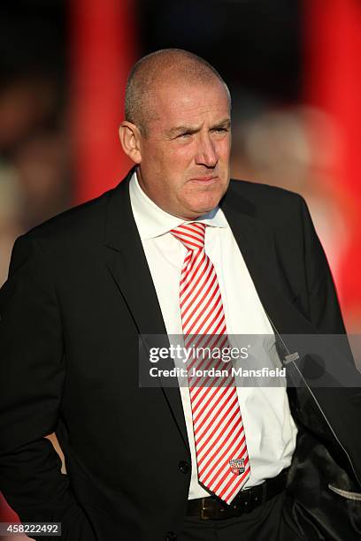 Brentford manager Mark Warburton looks on ahead of the Sky Bet Championship match between Brentford and Derby County at Griffin Park on November 1,...