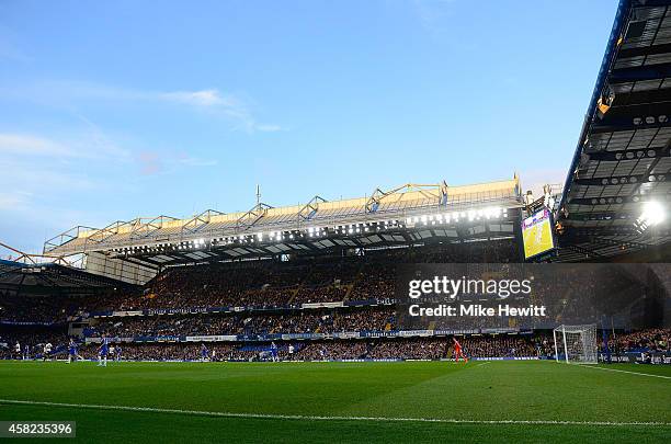 General view of action during the Barclays Premier League match between Chelsea and Queens Park Rangers at Stamford Bridge on November 1, 2014 in...