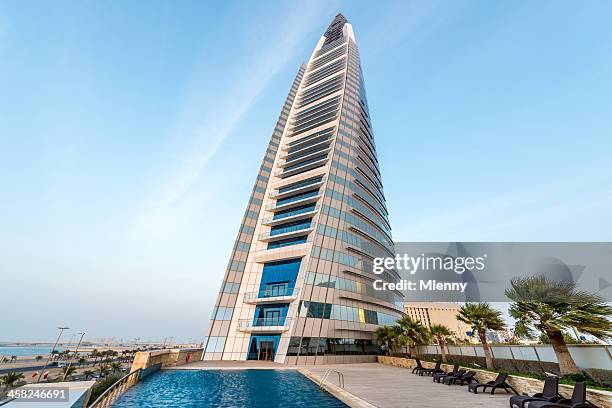 bahrain world trade center - bahrain world trade center stock pictures, royalty-free photos & images