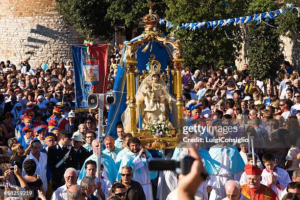 caorle; avvenimento funebre - sfilata foto e immagini stock