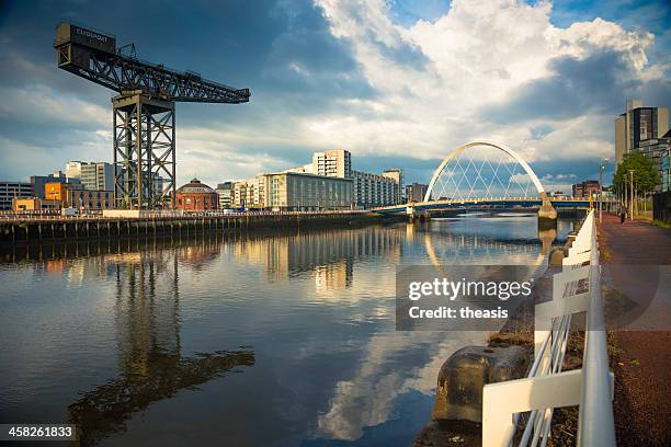 finnieston crane and bridge - clyde bridge stock pictures, royalty-free photos & images