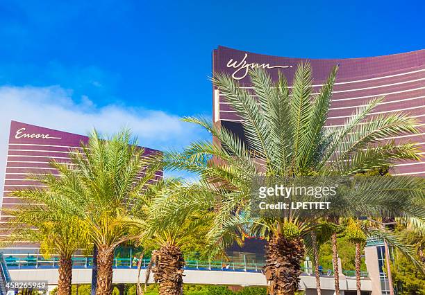 wynn and encore - wynn las vegas stock pictures, royalty-free photos & images