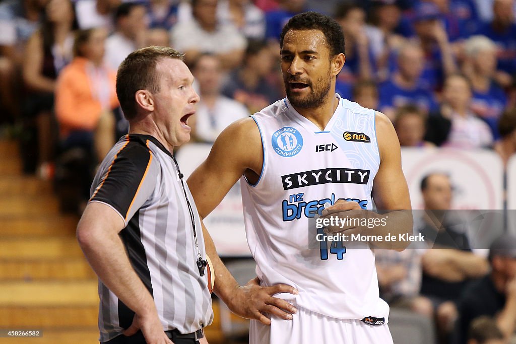 NBL Rd 4 - Adelaide v New Zealand