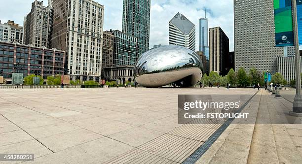 the cloud gate - chicago bean stock pictures, royalty-free photos & images