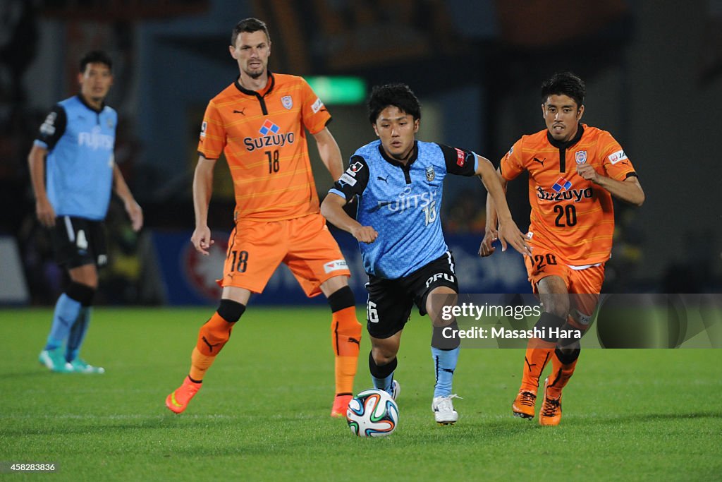 Kawasaki Frontale v Shimizu S-Pulse - J.League 2014