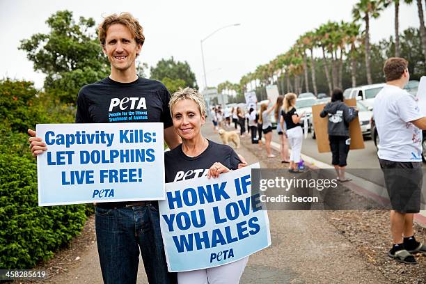 svuotare le canotte dimostrazione di protesta - sfruttamento degli animali foto e immagini stock