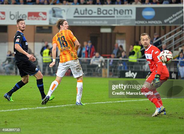 Peter Niemeyer of Hertha BSC during the game between SC Paderborn 07 against Hertha BSC at the Benteler Arena on November 2, 2014 in Paderborn,...