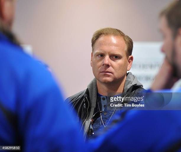 Nik Wallenda talks with his crew in the final hours before his record-breaking high wire walk along the skyline on November 2, 2014 in Chicago,...