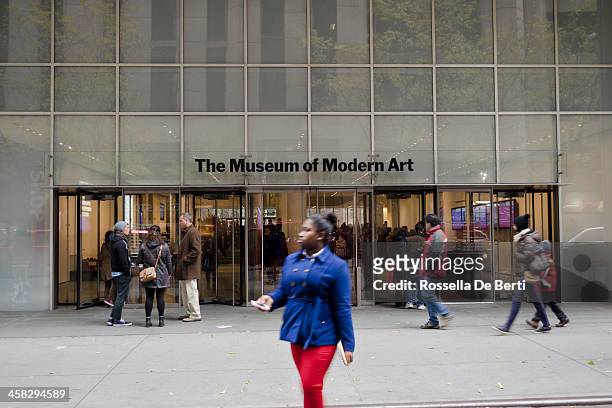 el museo de arte moderno, manhattan, nueva york - new york city museum of modern art fotografías e imágenes de stock