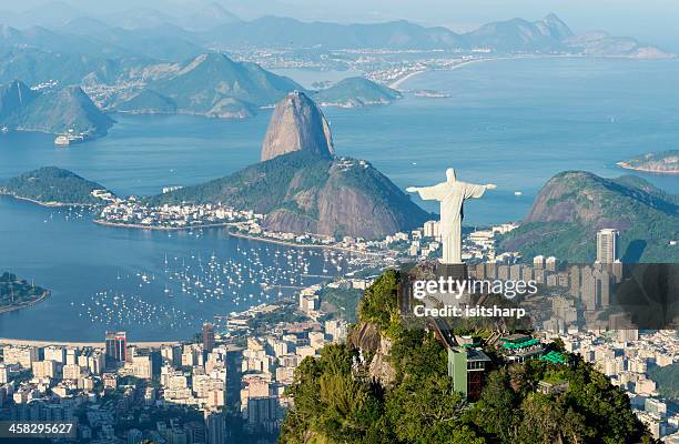 aerial view of rio de janeiro landmarks - corcovado stockfoto's en -beelden