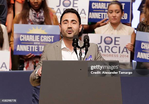 Enrique Santos speaks at the Latino Victory Project Rally at Florida International University on November 2, 2014 in Miami, Florida.