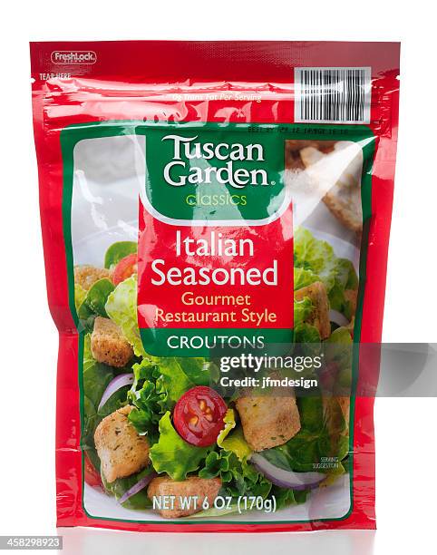 tuscan garden italian seasoned gourmet restaurant style croutons bag - bread packet stock pictures, royalty-free photos & images