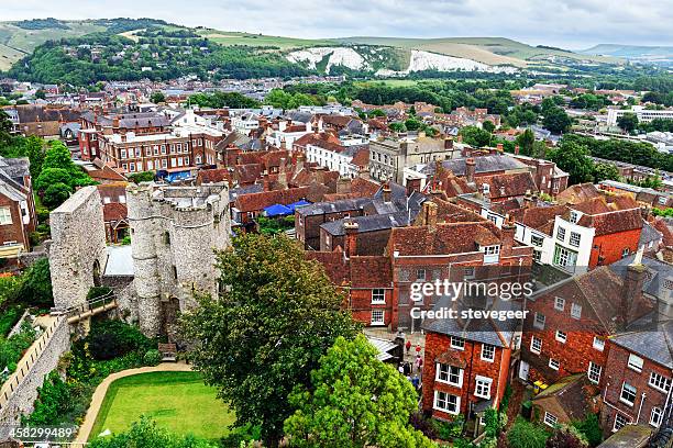 lewes und die south downs, england - lewes england stock-fotos und bilder