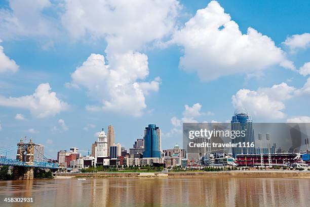 cincinnati, ohio - covington kentucky stockfoto's en -beelden