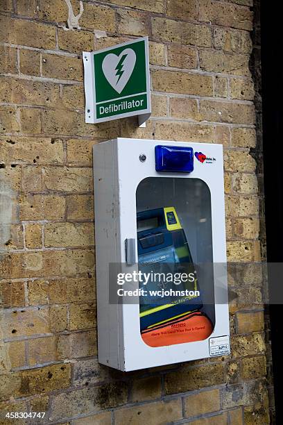 Building Defibrillators Defibrillator Wall Photos and Premium High Res Pictures - Getty Images