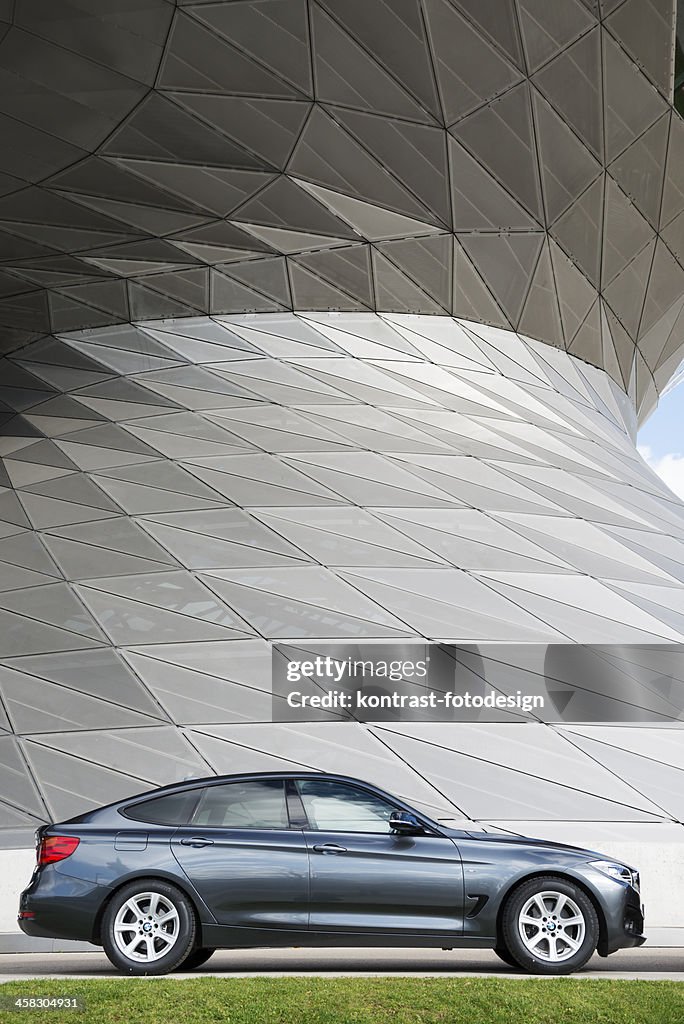 BMW 318i GT 2013 (E90)