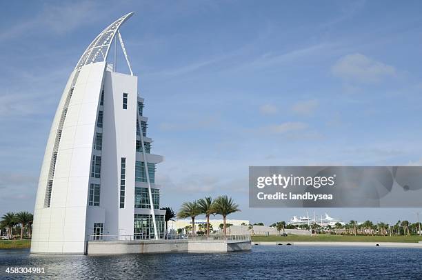 port canaveral exploration tower - cape canaveral stockfoto's en -beelden