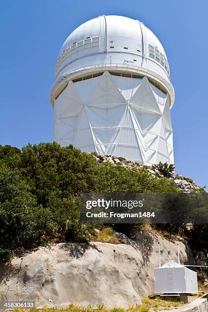 kitts peak telescope - kitt peak observatorium stockfoto's en -beelden