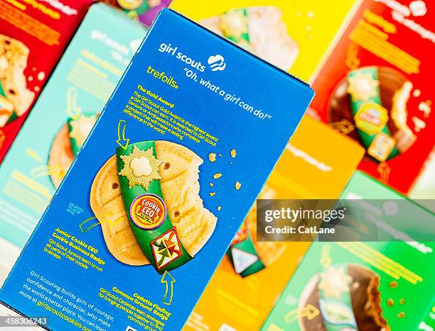 american girl scout cookies - girl scout cookies stock pictures, royalty-free photos & images