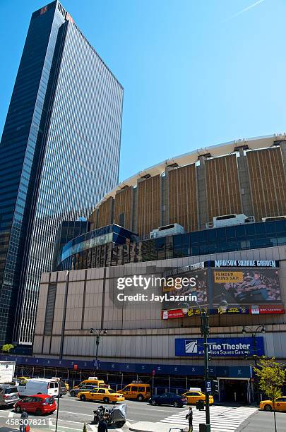 マディソンスクエアガーデン、8 th avenue から見たマンハッタンのミッドタウン、ニューヨーク - ワンペンプラザ ストックフォトと画像