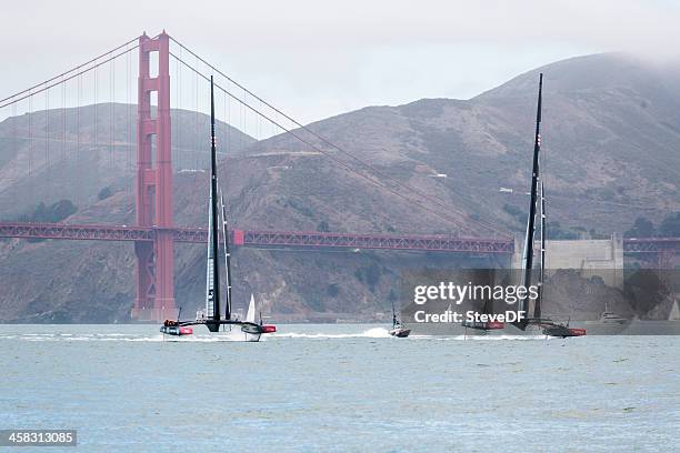 two of team oracle's 72 foot america's cup catamaran training - americas cup training stockfoto's en -beelden