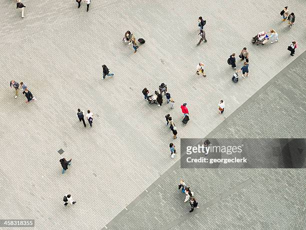people in the city from above - editorial photography stock pictures, royalty-free photos & images