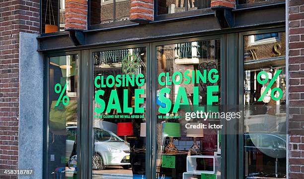 closing sale signs in window - going out of business stock pictures, royalty-free photos & images