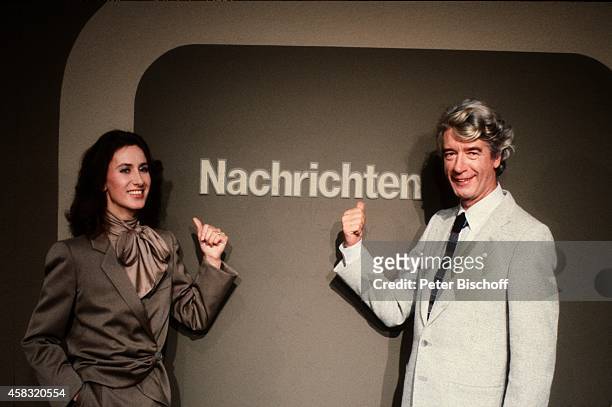 Beatrice Richter, Rudi Carrell, ARD-Show "Tagesshow" am , Bremen, Deutschland.