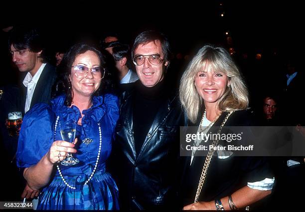 Ragnhild Heck, Horst Jüssen, Ehefrau Lena Valaitis, Schlossfest 1987 am im Schloß Aubach bei Baden-Baden, Deutschland.