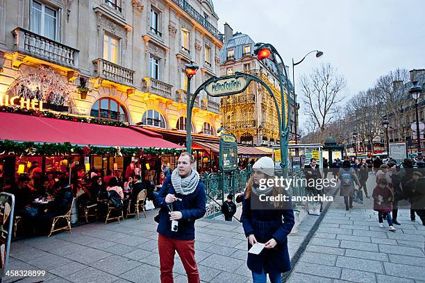 christmas in paris - paris christmas stock pictures, royalty-free photos & images